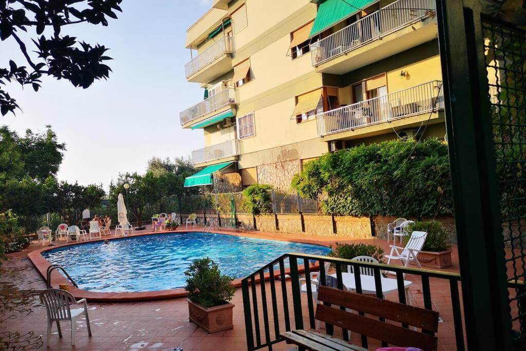 Super Attico Vista Mare Con Piscina Apartment Sorrento Exterior photo