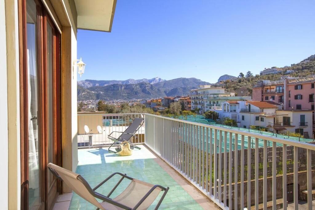 Super Attico Vista Mare Con Piscina Apartment Sorrento Exterior photo