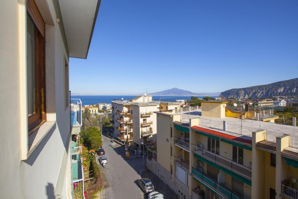 Super Attico Vista Mare Con Piscina Apartment Sorrento Exterior photo